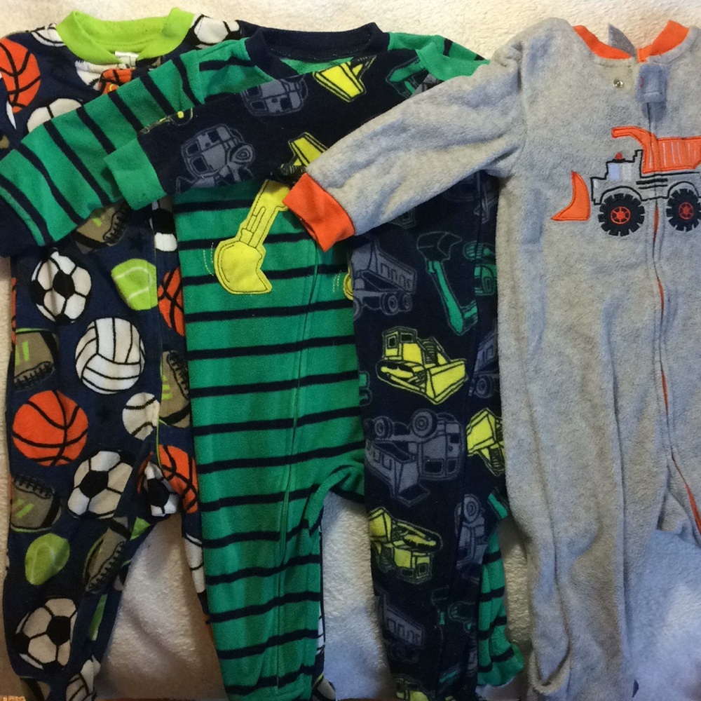 4pc bundle Footies pajamas winter sleepwear